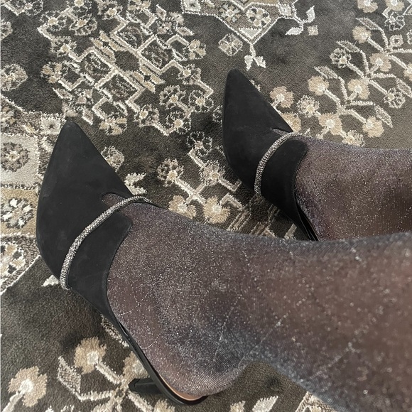 Black mule - Picture 3 of 4